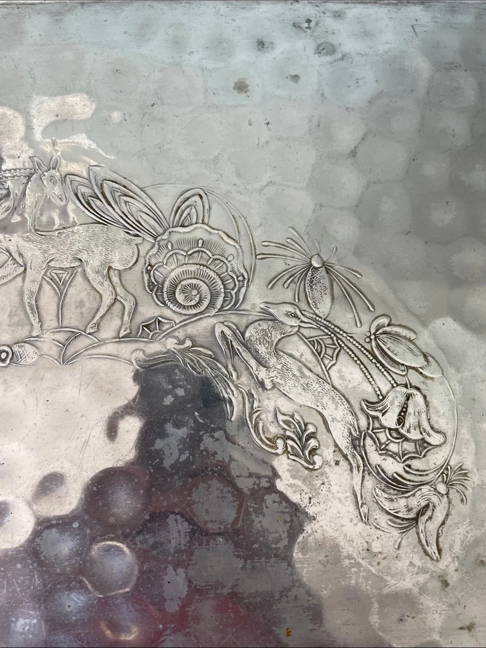 VNT Hammered Aluminum Tray with Embossed Deer & Flower